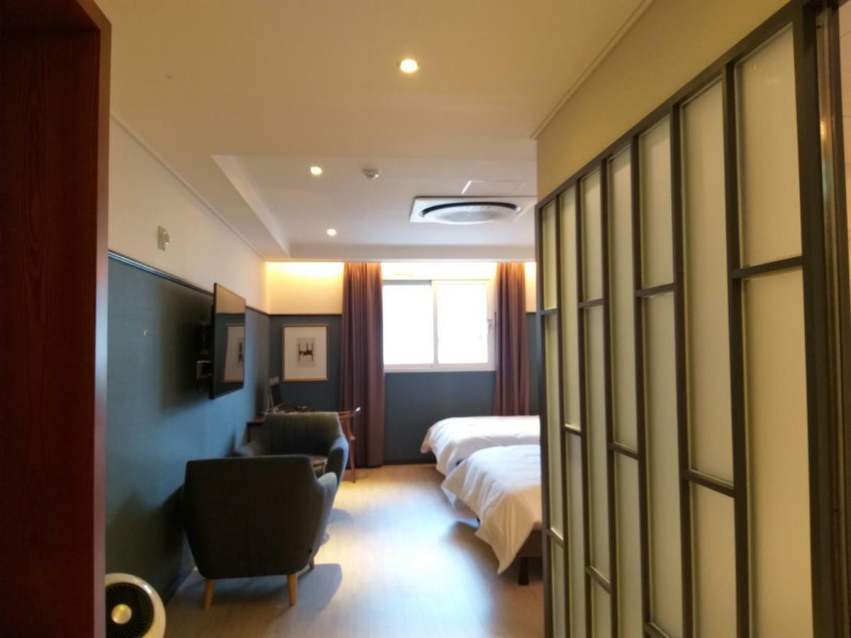 Brown Dot Hotel Gyeongju Exterior photo