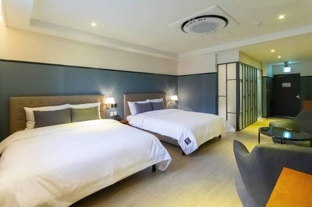 Brown Dot Hotel Gyeongju Exterior photo